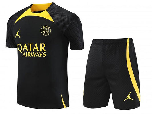 Maillot de football PSG Paris Saint Germain training 2023/2024