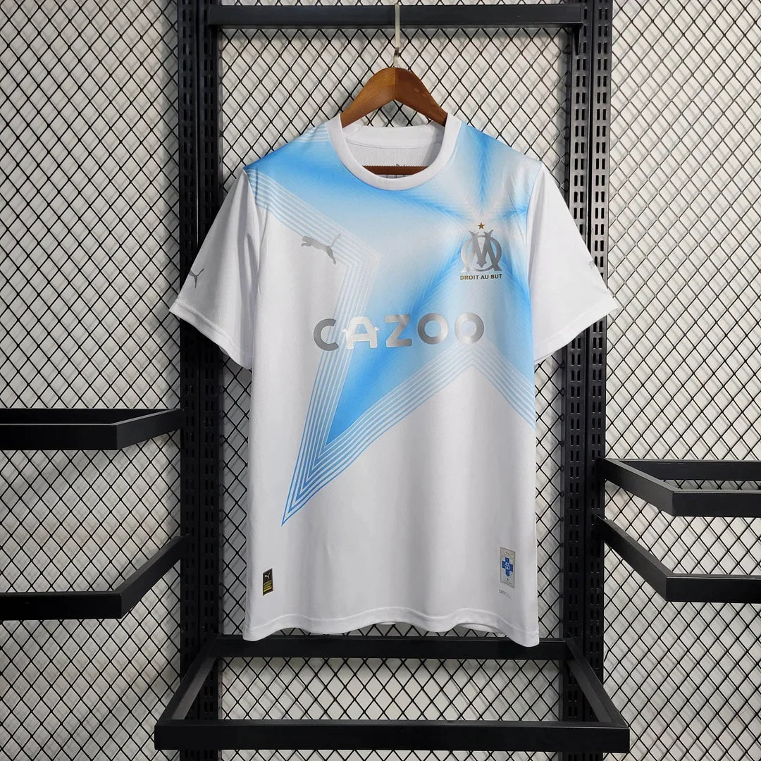 Maillot de football 30e anniversaire édition de l'Olympique de Marseille 2023-2024