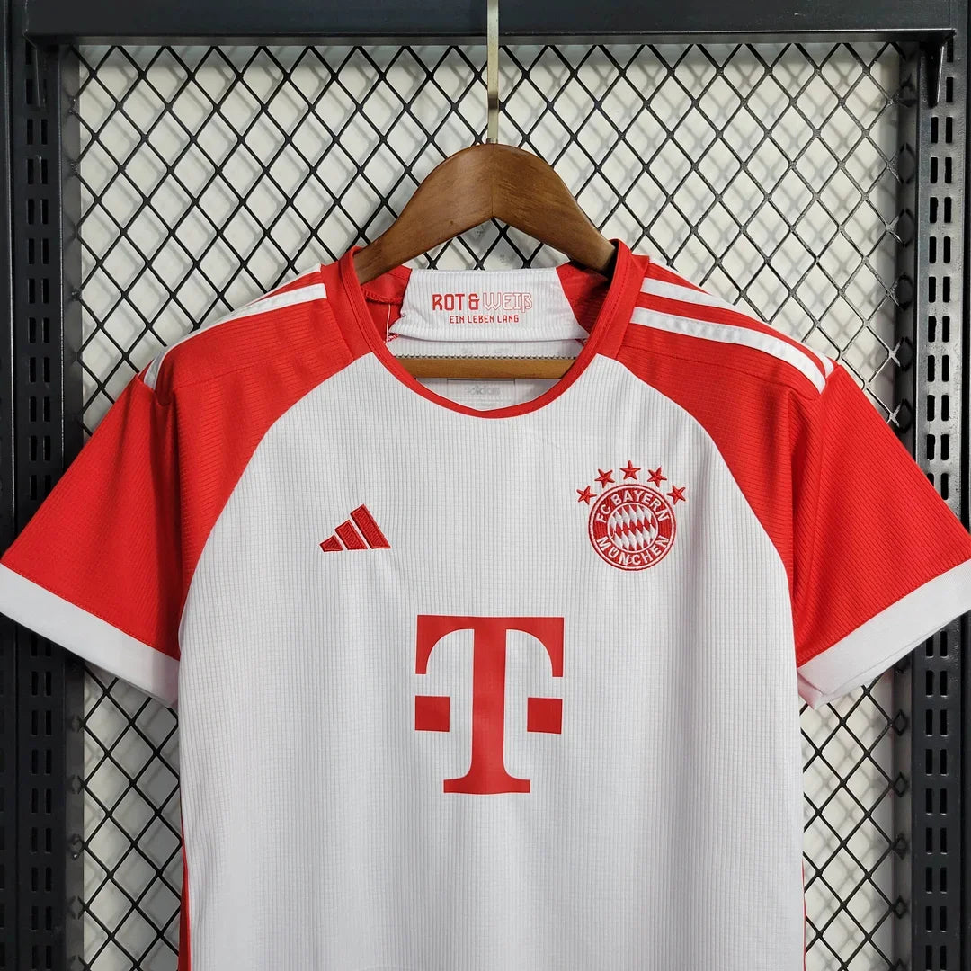 Ensemble de football Bayern Munich domicile 2023/2024