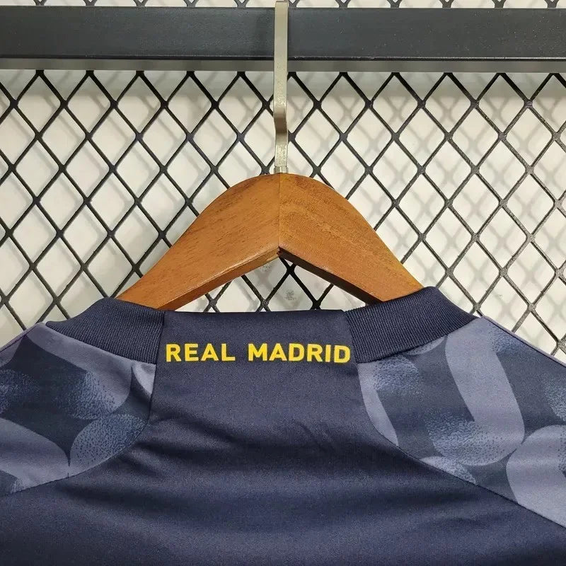 Maillot de football extérieur du Real Madrid 2023/2024