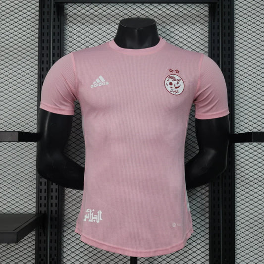 Maillot rose édition spéciale de l'équipe nationale d'Algérie, version joueur 2024